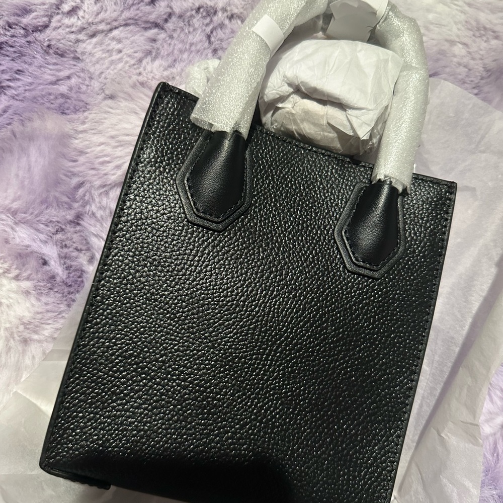 Michael Kors Black Pebbled Leather Toten New never used